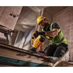 Zszywacz DeWalt DCN682D2 18V XR BL 2x2Ah 18Ga TSTA