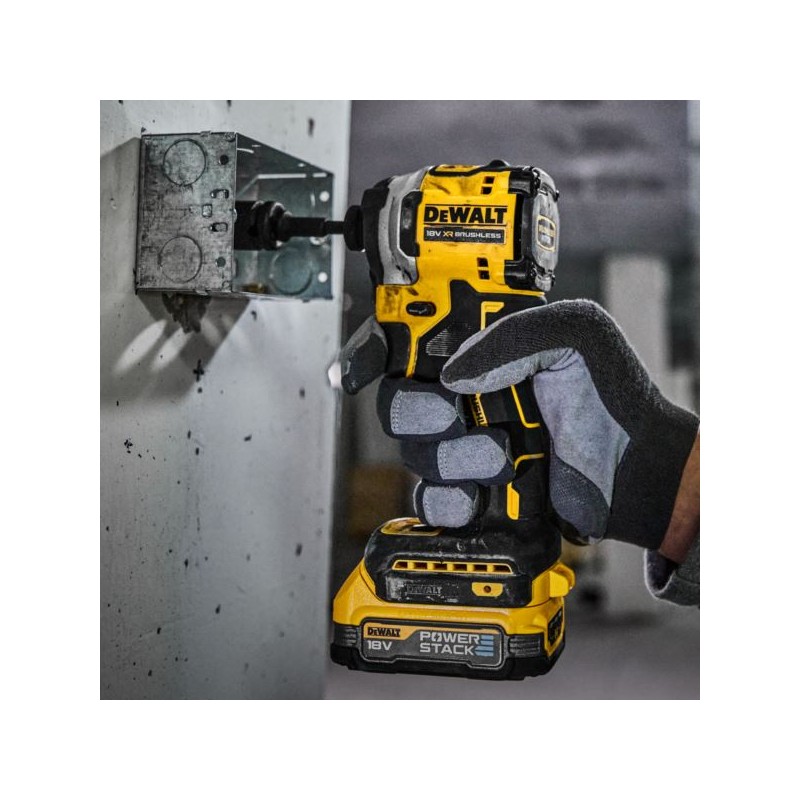 DCD805 + DCF850 Powerstack 18V DeWALT DCK2050H2T