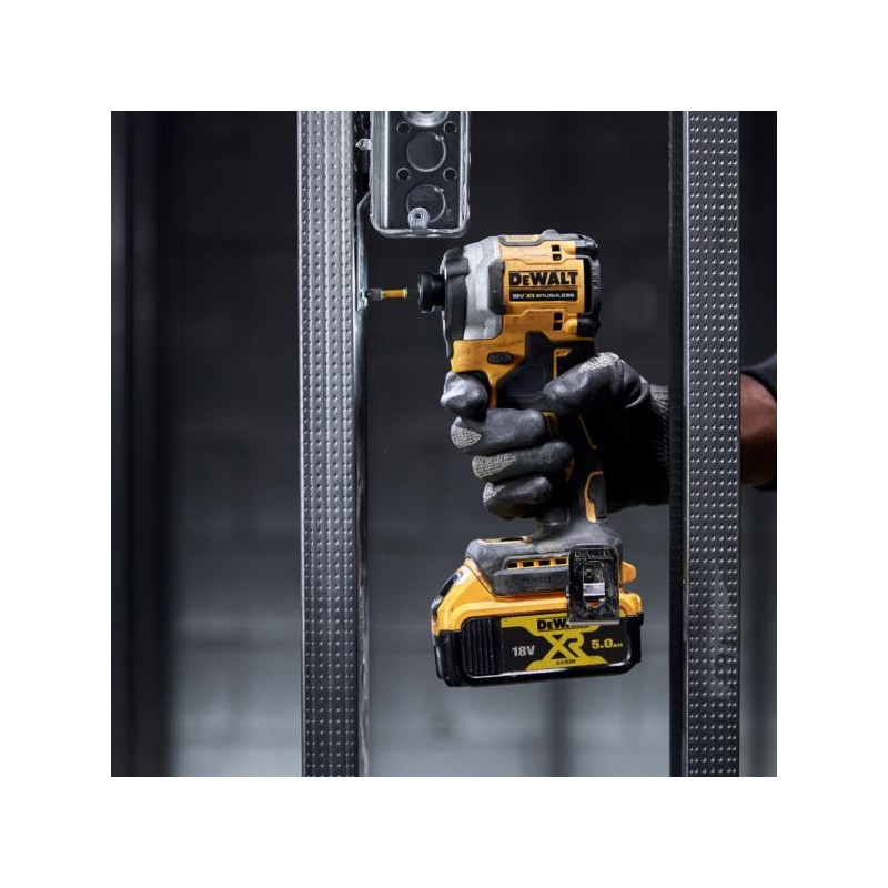 DCD805 + DCF850 Powerstack 18V DeWALT DCK2050H2T