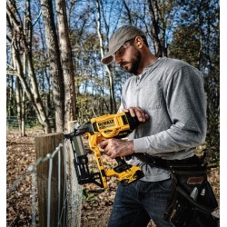 Gwoździarka DeWalt DCFS950P2 18V 2x5Ah do skobli