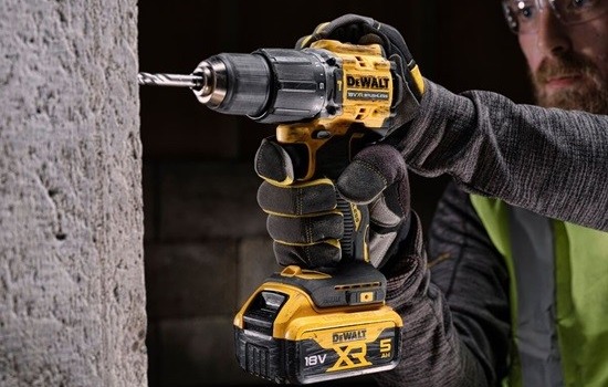 Najmocniejsza wkrętarka Dewalt - DCD999 vs. DCD996 vs. DCD796	